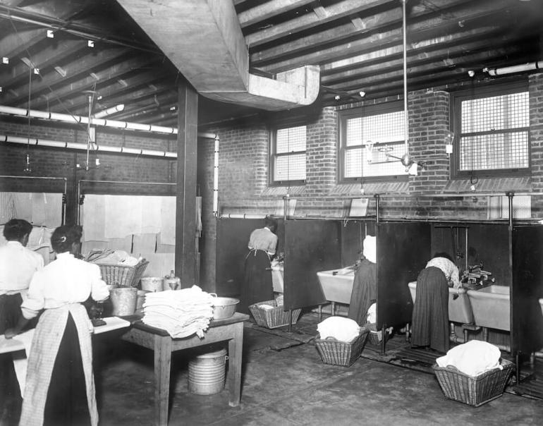 African American laundresses at Walters Bath House No. 3, circa 1910.
